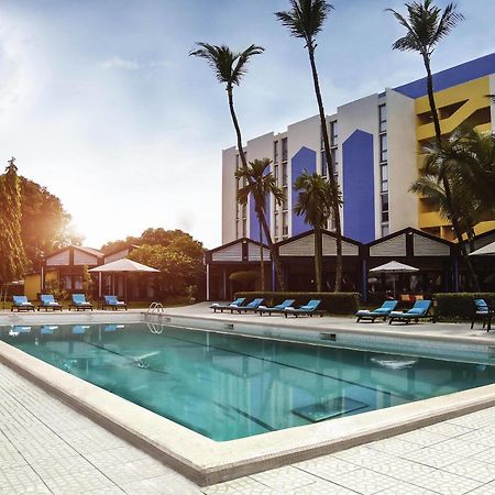 Douala Rabingha Hotel Екстер'єр фото