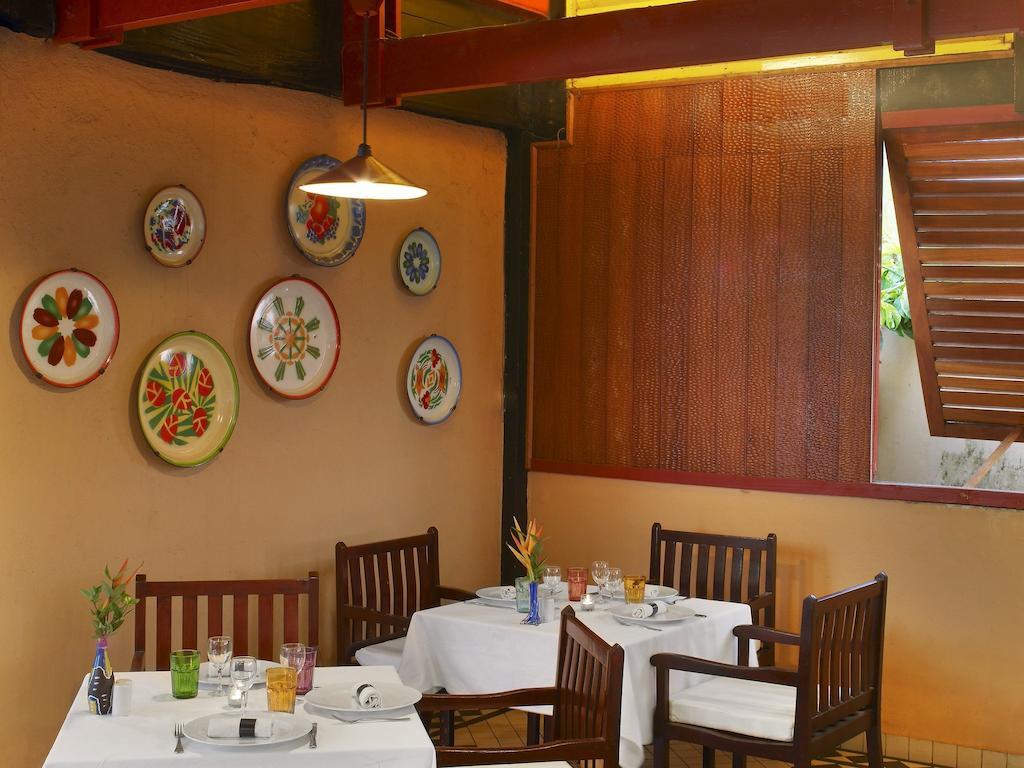Douala Rabingha Hotel Екстер'єр фото