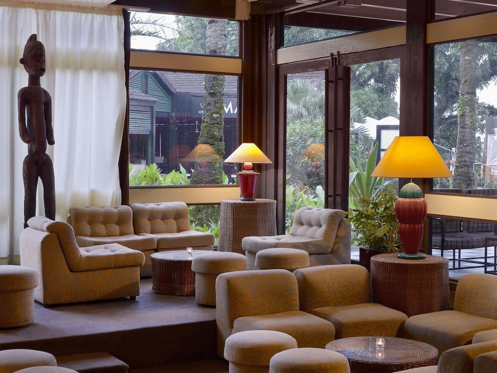 Douala Rabingha Hotel Екстер'єр фото