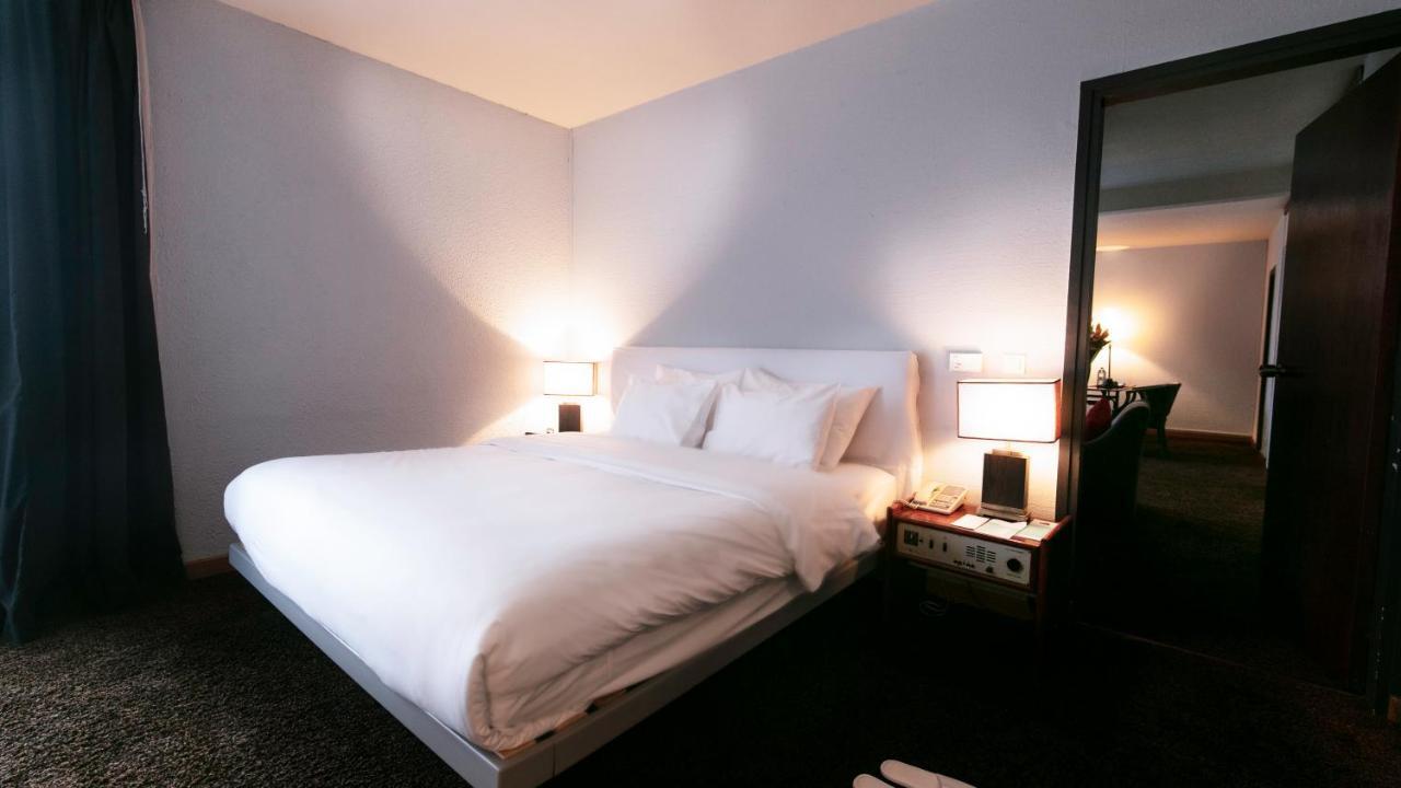 Douala Rabingha Hotel Екстер'єр фото